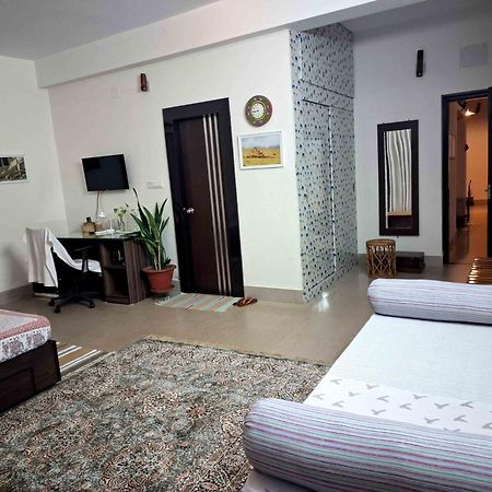 Sublime Homestay บูบันเนสชวาร์ ภายนอก รูปภาพ
