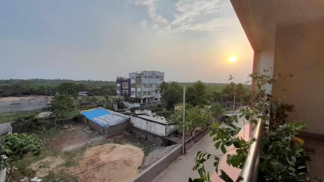 Sublime Homestay บูบันเนสชวาร์ ภายนอก รูปภาพ
