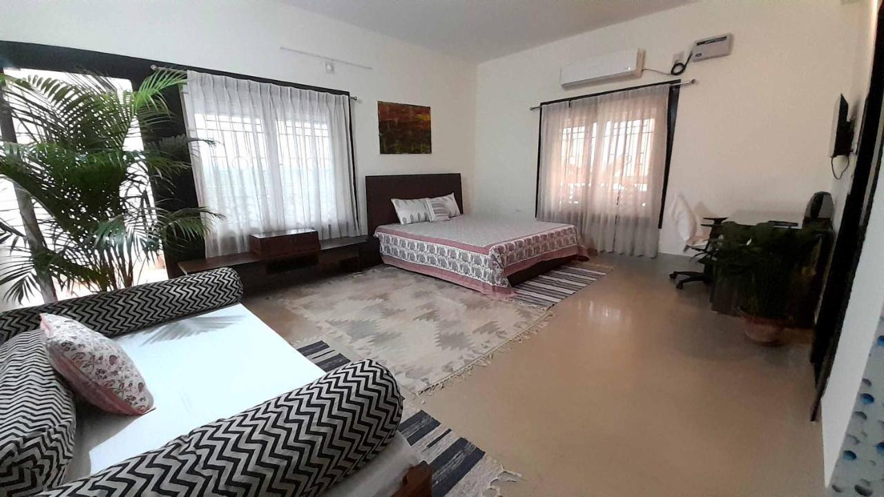 Sublime Homestay บูบันเนสชวาร์ ภายนอก รูปภาพ