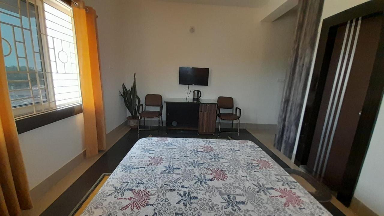 Sublime Homestay บูบันเนสชวาร์ ภายนอก รูปภาพ