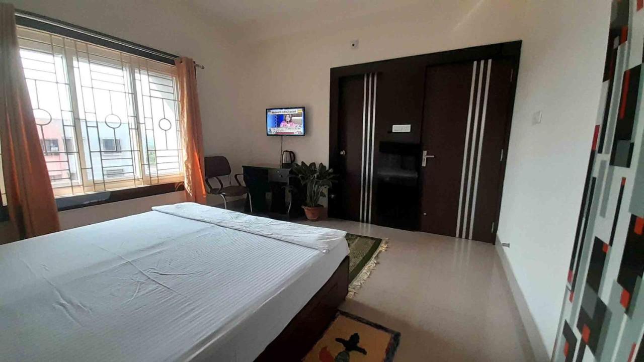 Sublime Homestay บูบันเนสชวาร์ ภายนอก รูปภาพ