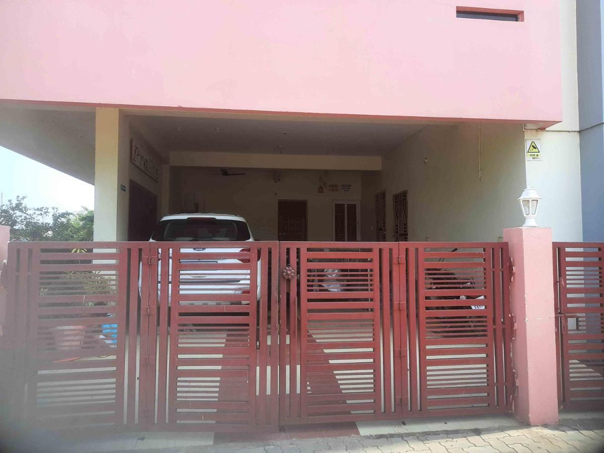 Sublime Homestay บูบันเนสชวาร์ ภายนอก รูปภาพ
