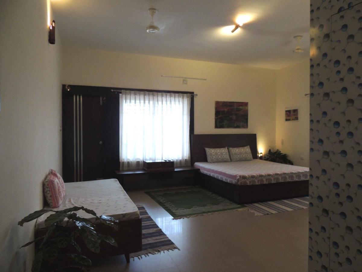 Sublime Homestay บูบันเนสชวาร์ ภายนอก รูปภาพ