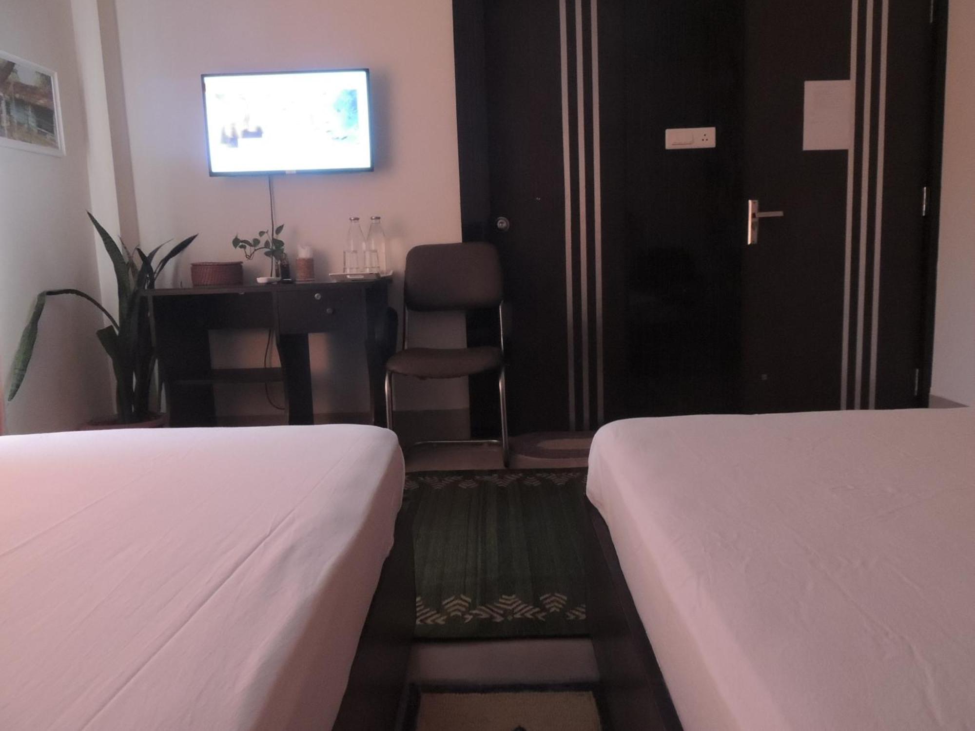 Sublime Homestay บูบันเนสชวาร์ ภายนอก รูปภาพ