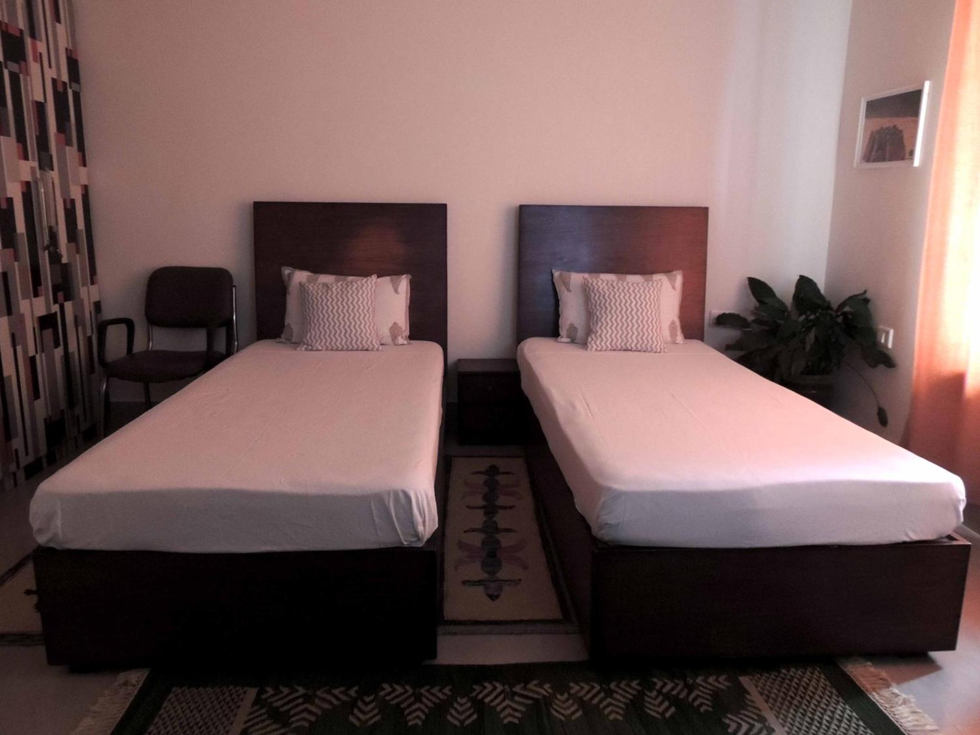 Sublime Homestay บูบันเนสชวาร์ ภายนอก รูปภาพ