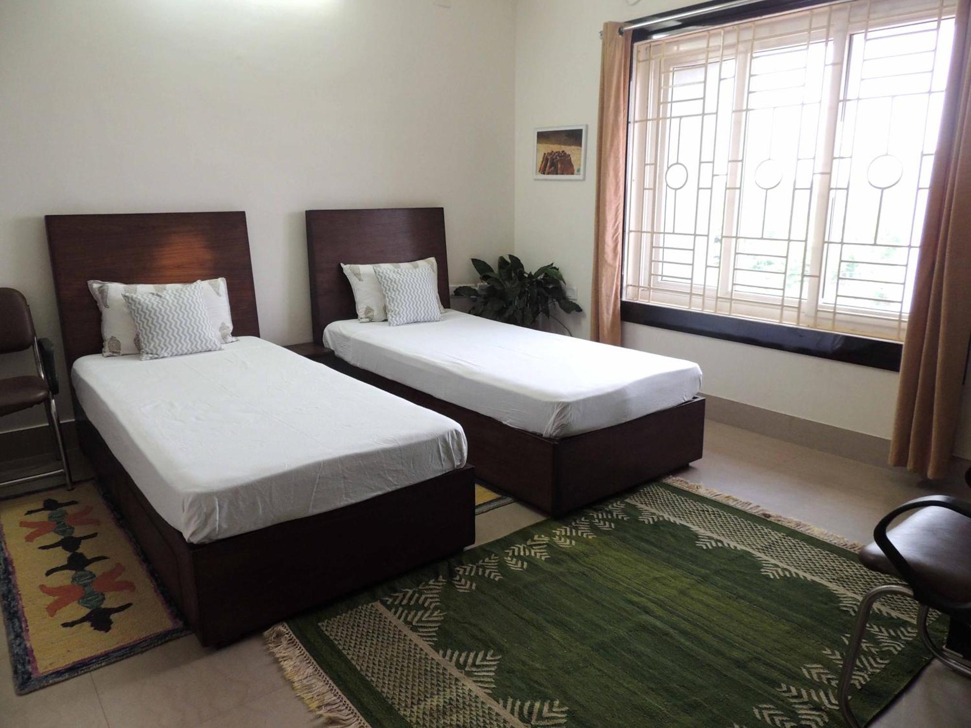 Sublime Homestay บูบันเนสชวาร์ ภายนอก รูปภาพ