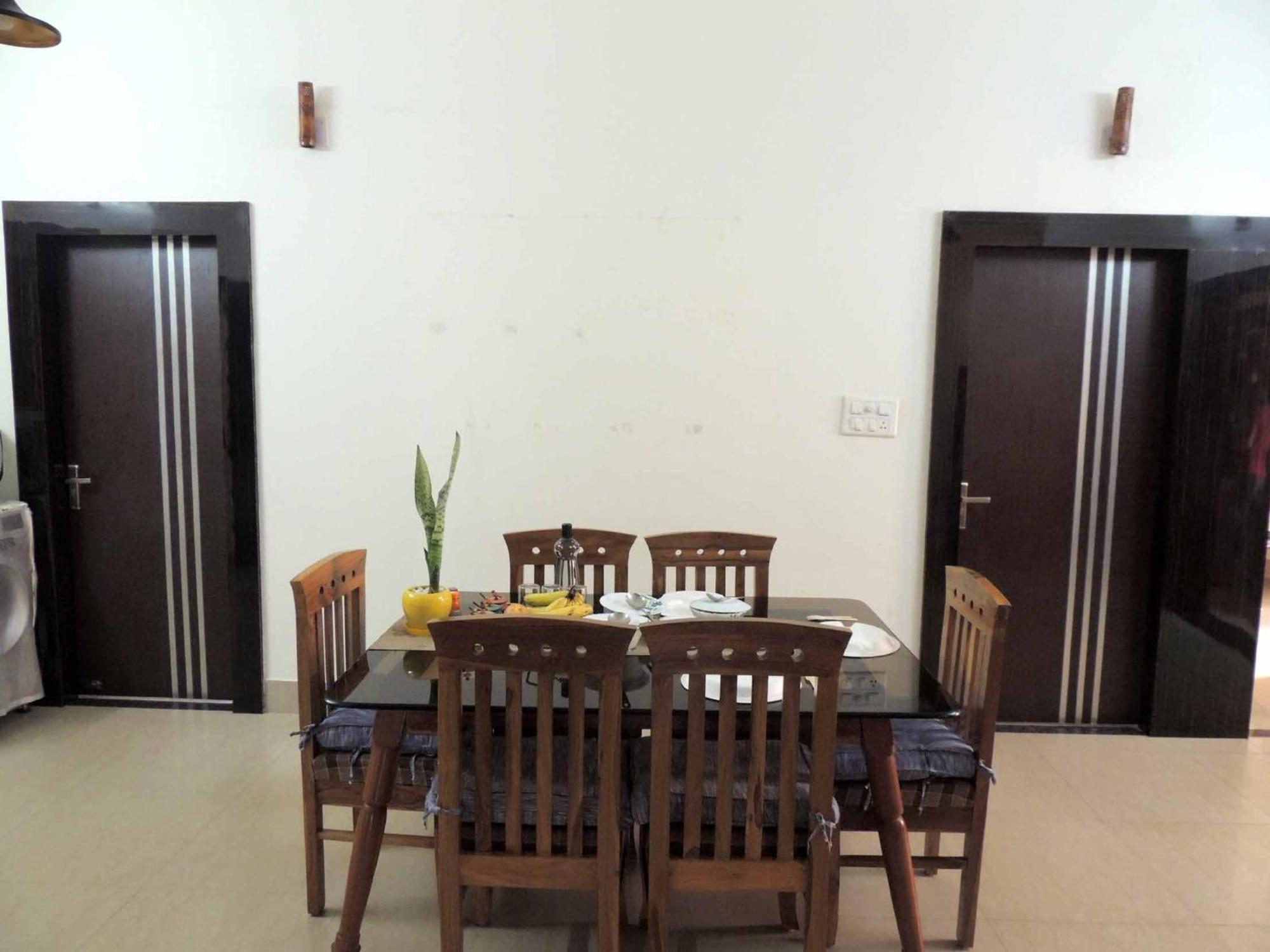 Sublime Homestay บูบันเนสชวาร์ ภายนอก รูปภาพ